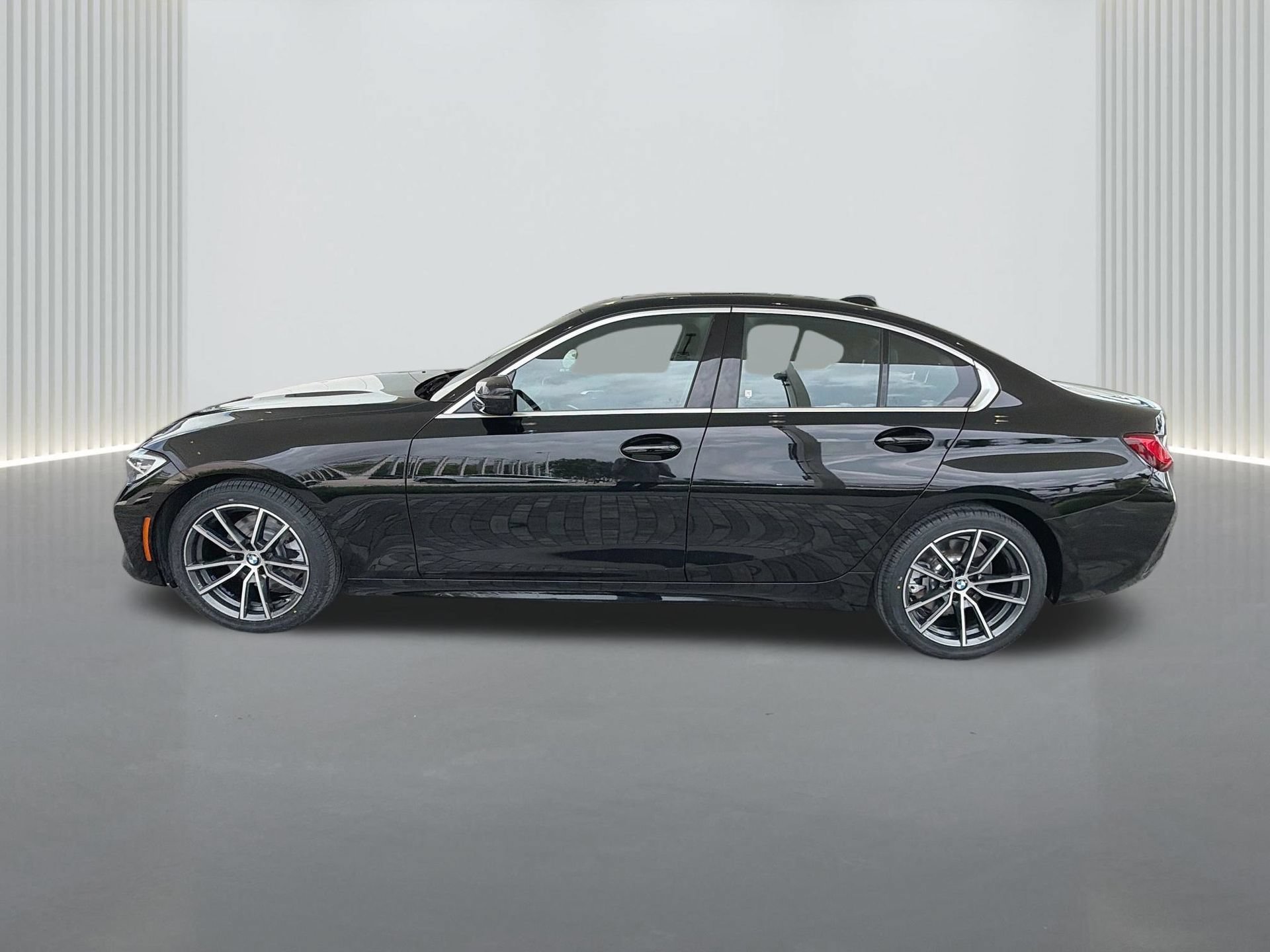 Used 2020 BMW 330i Sedan w/ Driving Assistance Package RWD image 2
