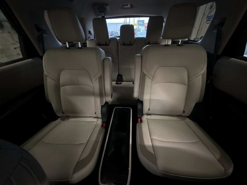 New 2026 Nissan Pathfinder SL w/ SL Premium Package AWD/4WD image 24