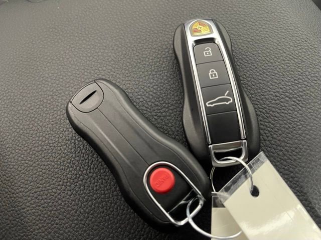 New 2025 Porsche Panamera 4S image 40