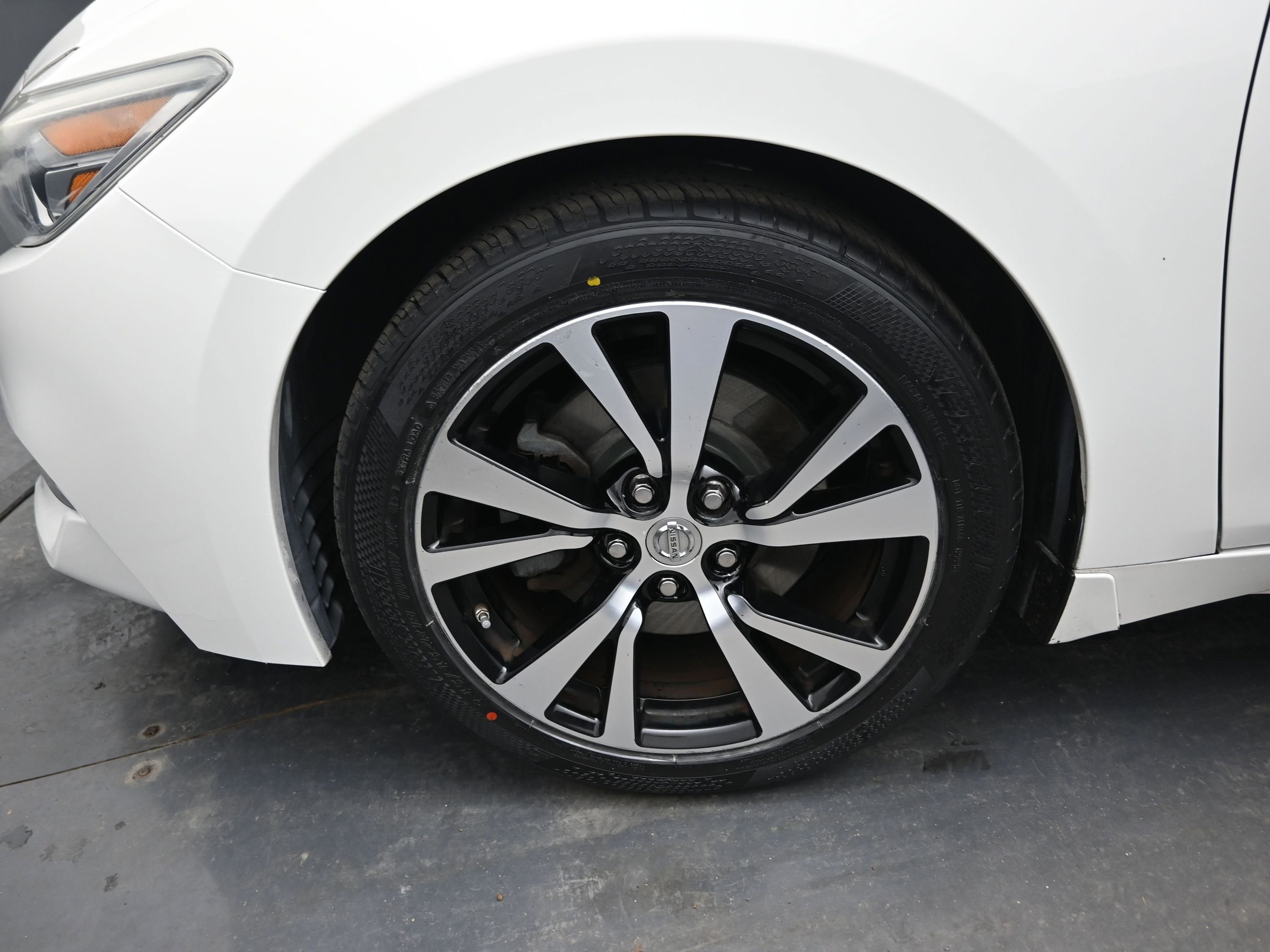 Used 2018 Nissan Maxima 3.5 SV image 9