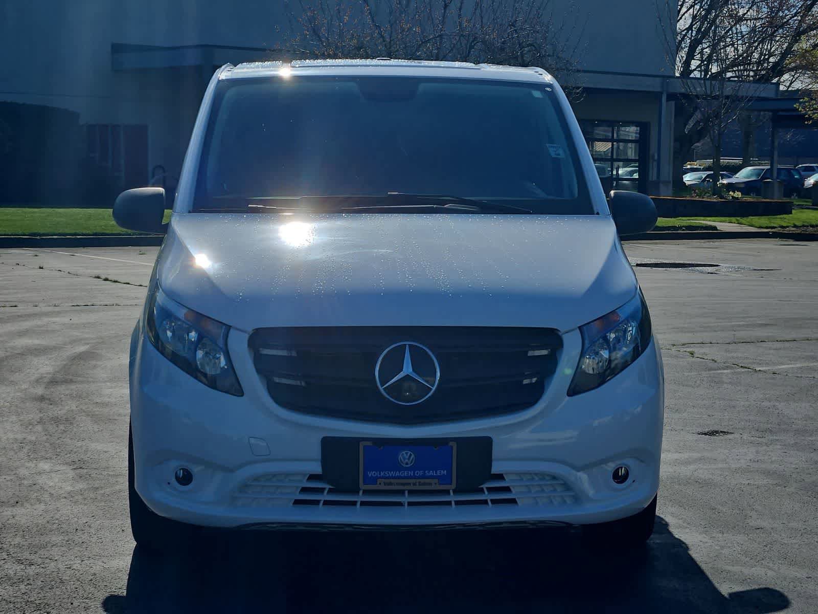 Used 2023 Mercedes-Benz Metris Passenger image 9