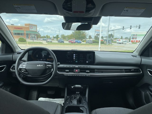 Used 2025 Kia K4 FWD image 37
