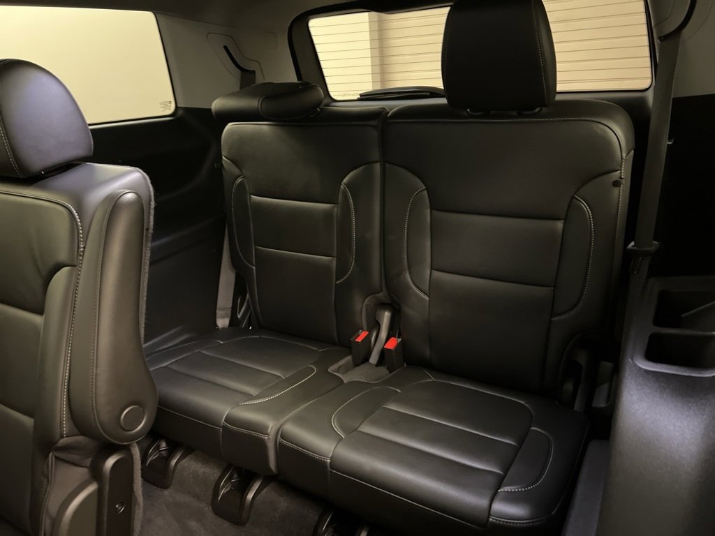 Used 2021 GMC Acadia SLT w/ Elevation Edition image 32