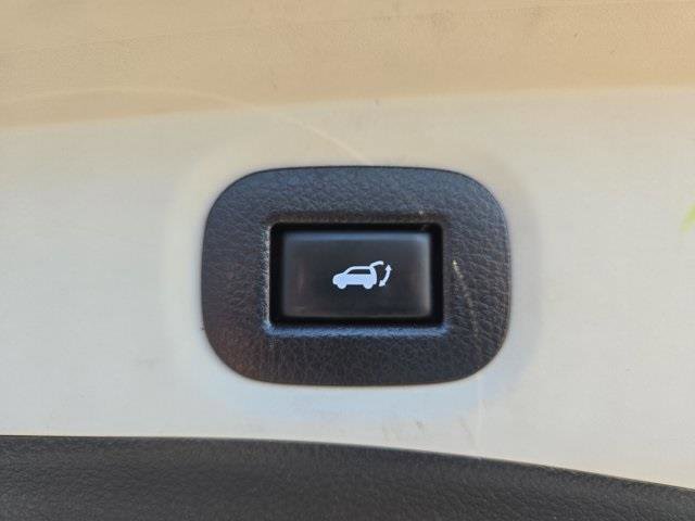 Used 2019 Nissan Rogue SV image 10