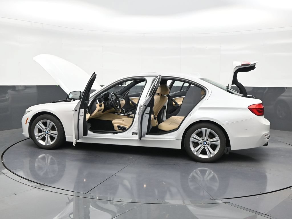 Used 2018 BMW 330i Sedan RWD image 30