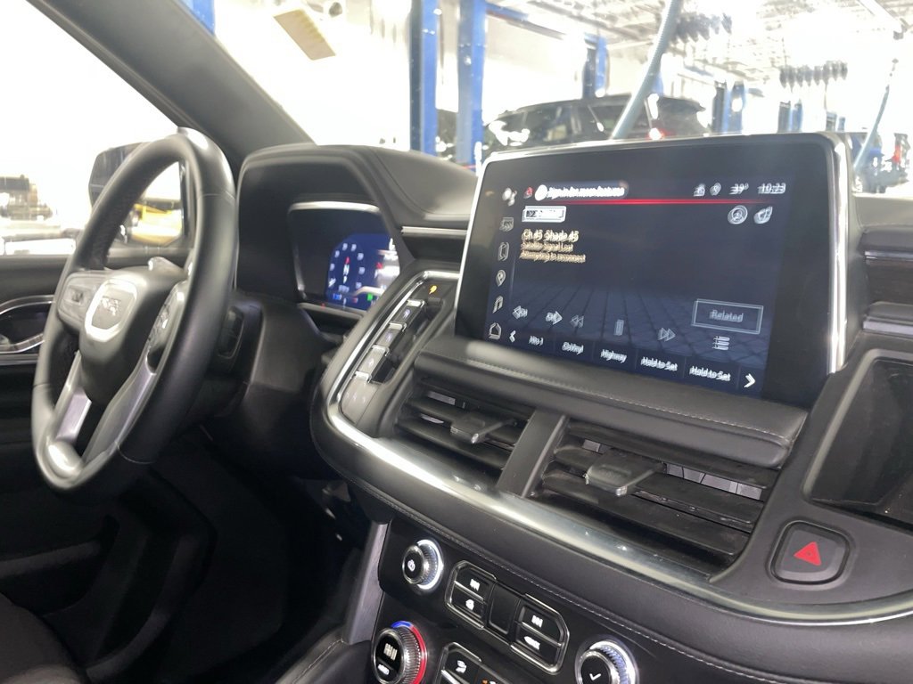 Used 2024 GMC Yukon XL SLE w/ Gmc Pro Safety Plus Package image 30