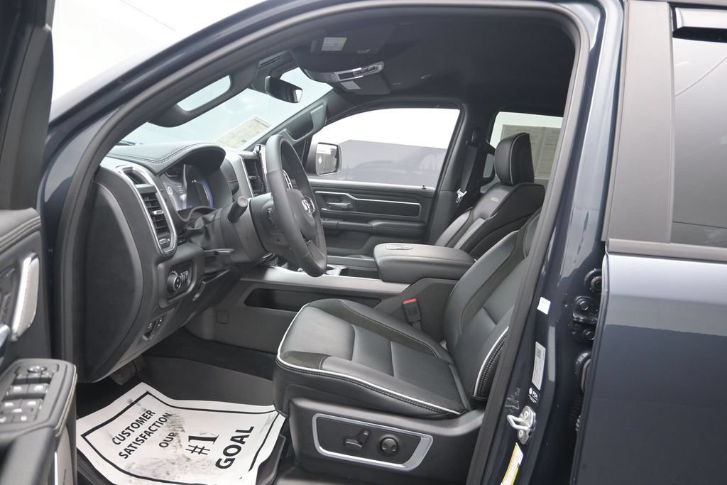 Used 2026 RAM 1500 Laramie w/ Night Edition AWD/4WD image 10