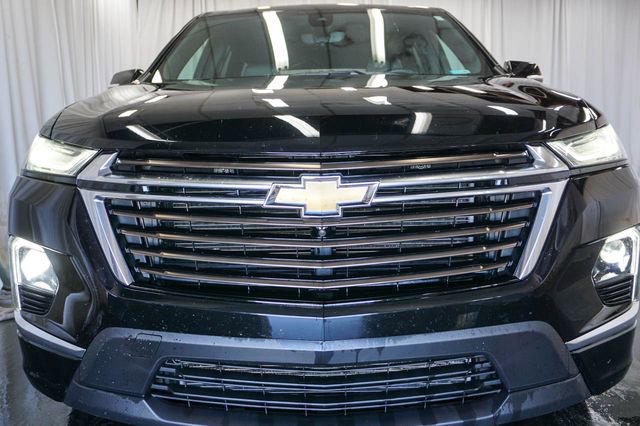 Used 2023 Chevrolet Traverse High Country image 3