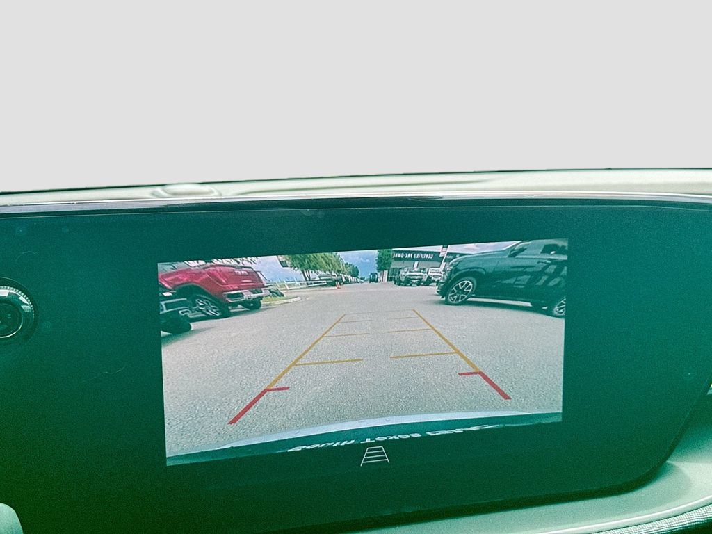 Used 2025 Buick Envista Sport Touring w/ Convenience I Package FWD image 16