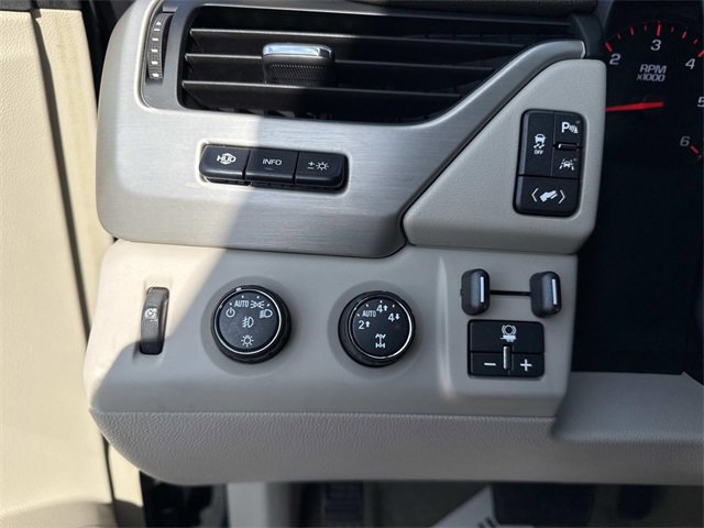 Used 2016 GMC Yukon XL Denali w/ Open Road Package image 31