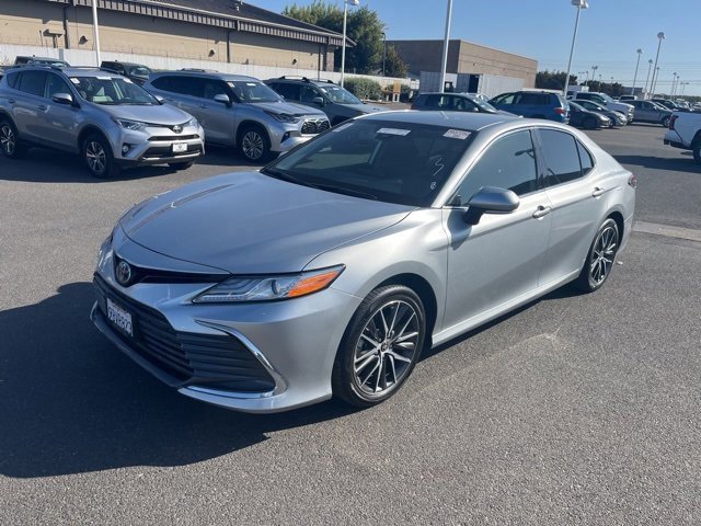 Used 2022 Toyota Camry XLE