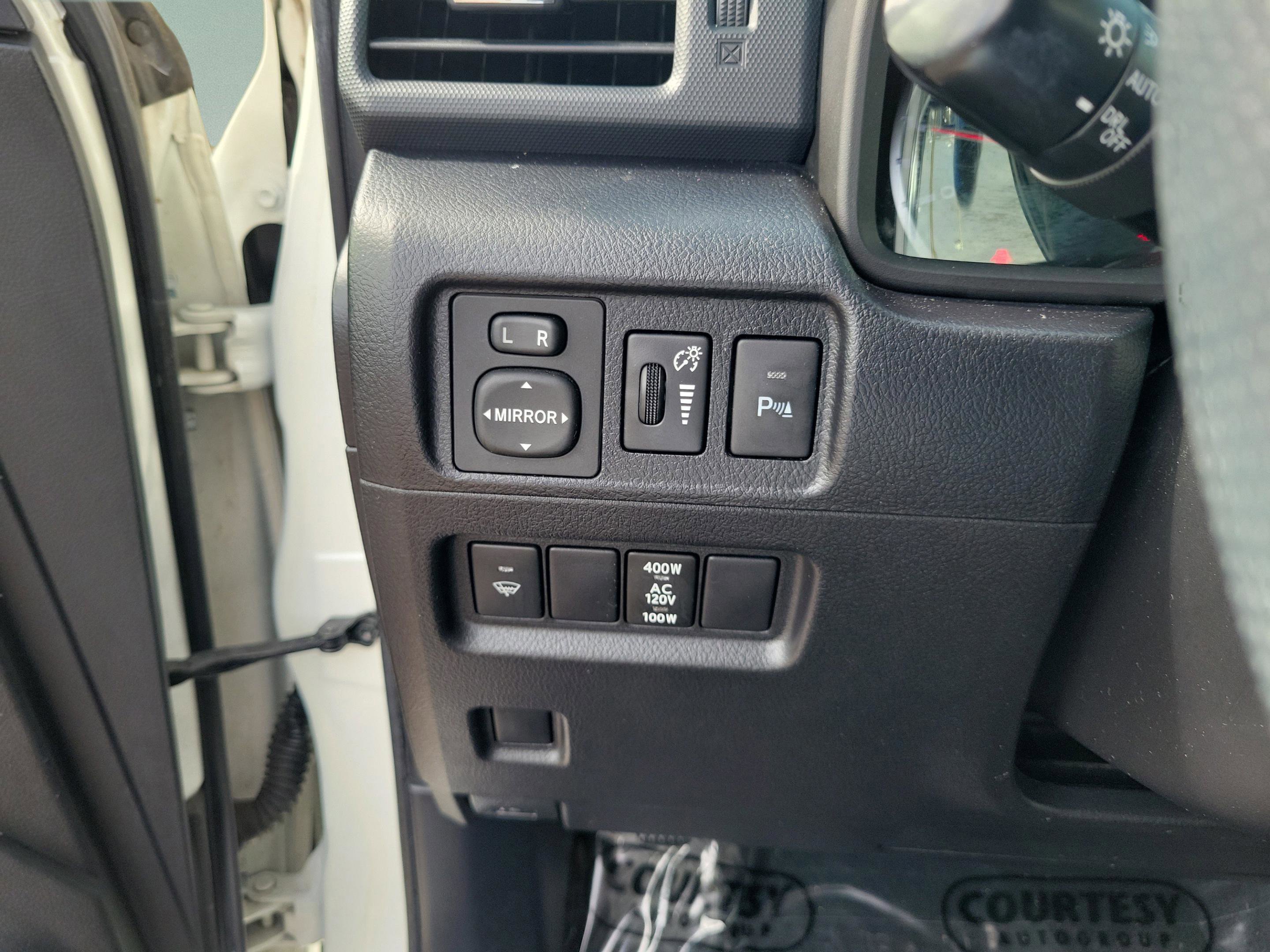 Used 2018 Toyota 4Runner Limited image 13