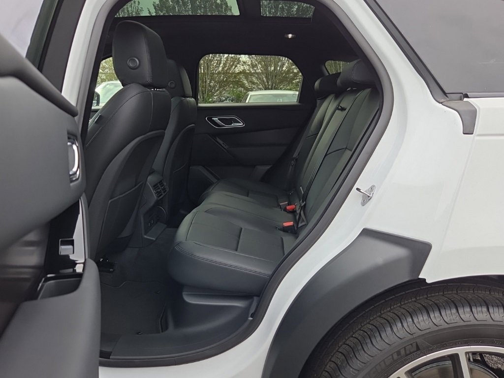 New 2026 Land Rover Range Rover Velar Dynamic SE image 5