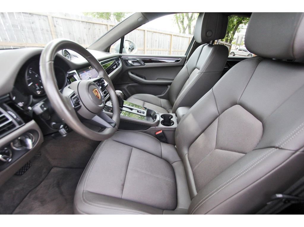 Used 2022 Porsche Macan image 15