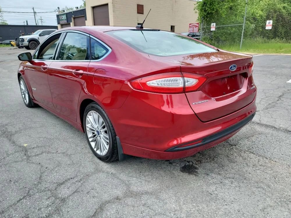 Used 2013 Ford Fusion SE FWD image 9