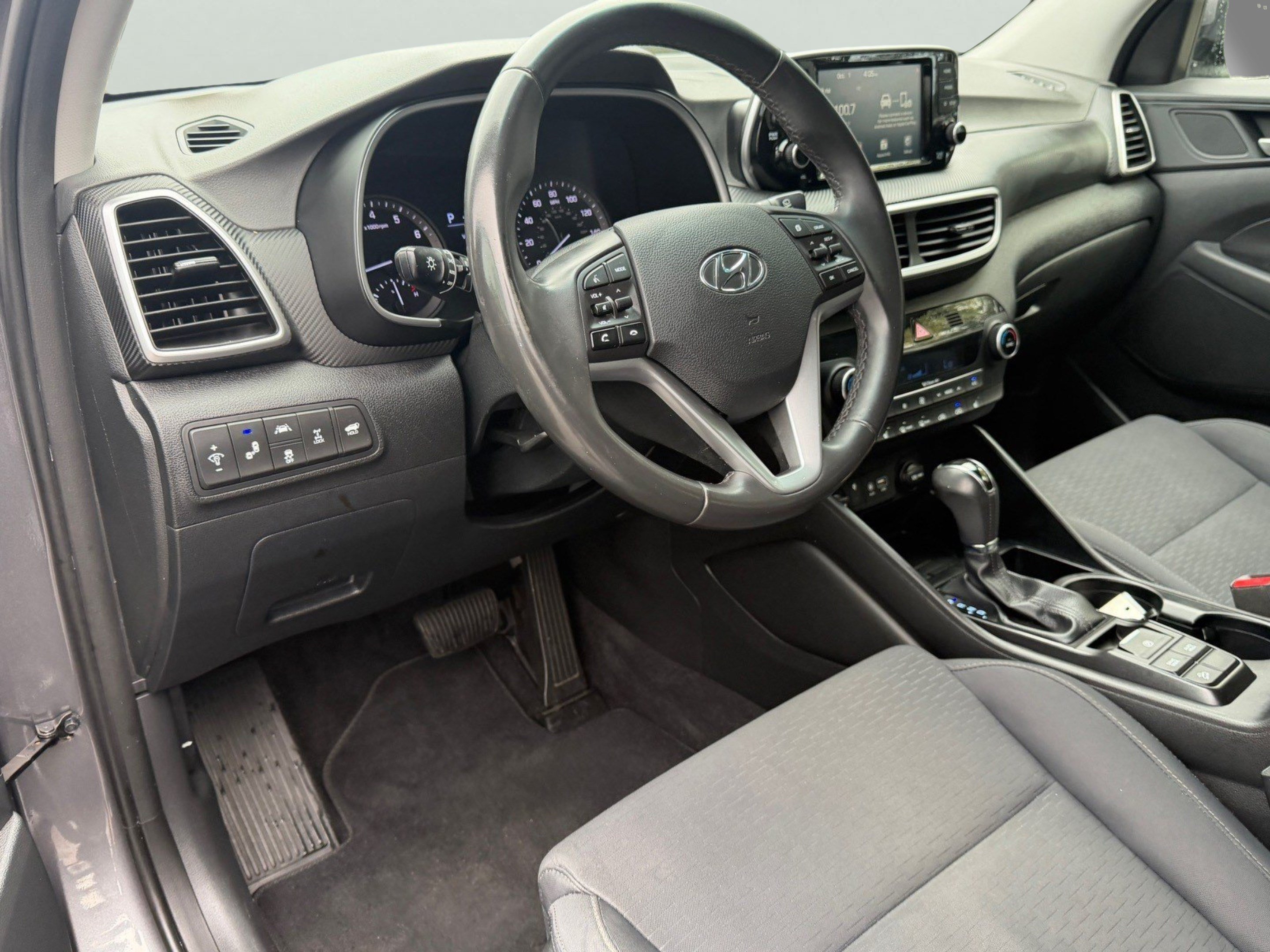 Used 2021 Hyundai Tucson Sport w/ Cargo Package AWD/4WD image 14