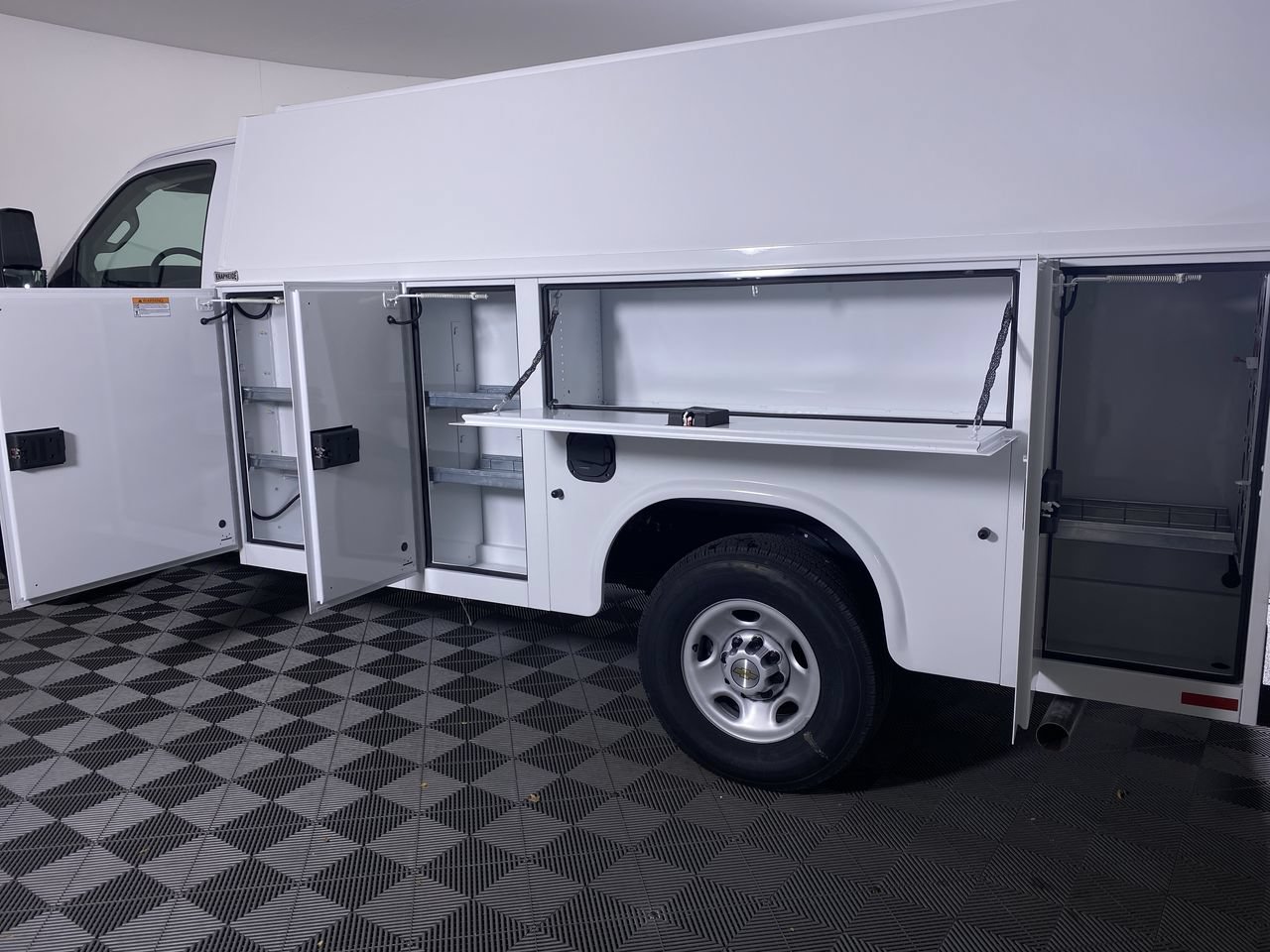 New 2025 Chevrolet Express 3500 w/ Power Convenience Package RWD image 41