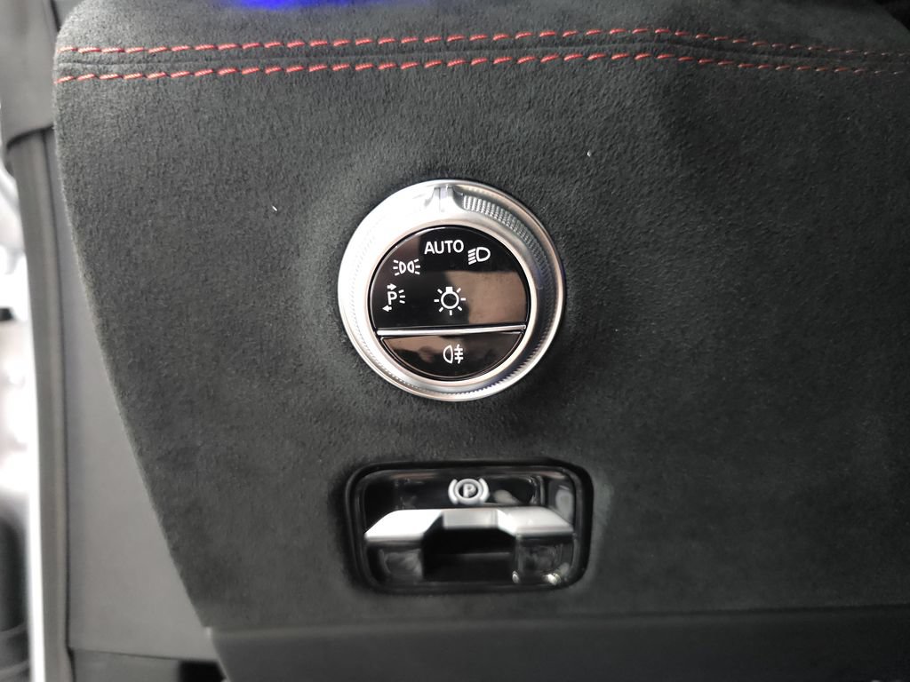 Used 2024 Mercedes-Benz SL 63 AMG 4MATIC image 11