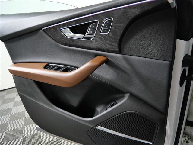 Used 2022 Audi Q8 Premium Plus image 23