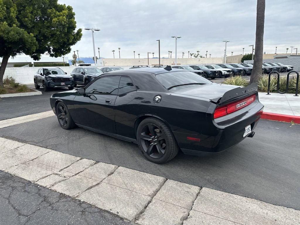 Used 2010 Dodge Challenger SE RWD image 9