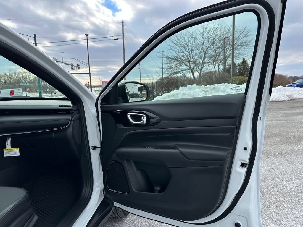 New 2026 Jeep Compass Latitude AWD/4WD image 22
