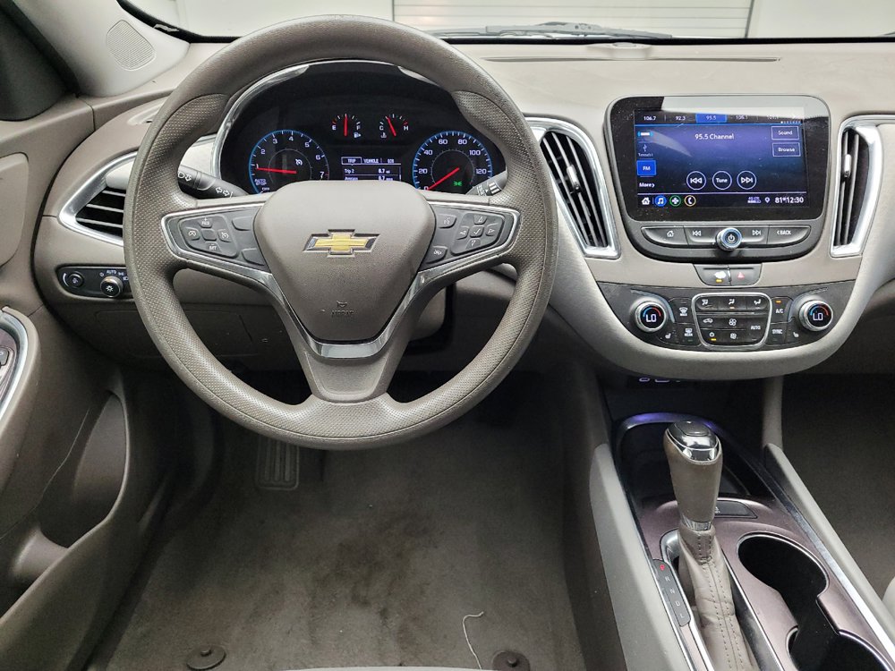 Used 2020 Chevrolet Malibu LT FWD image 22