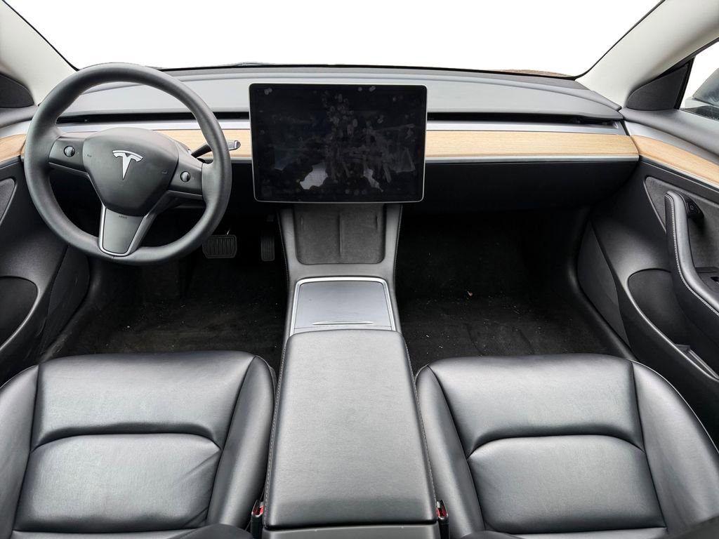 Used 2023 Tesla Model 3 Standard Range image 10