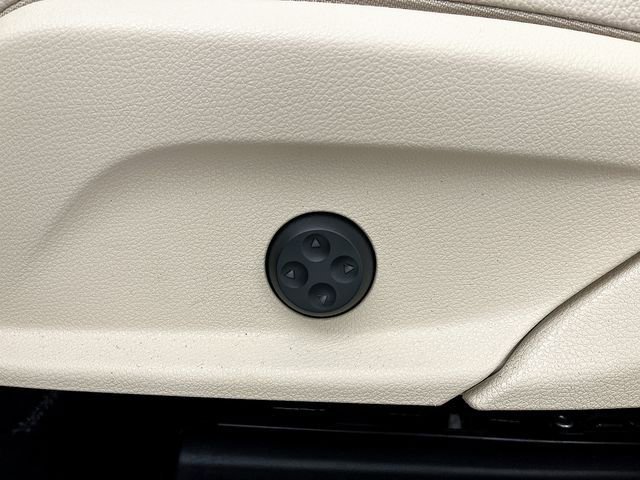 Used 2022 Mercedes-Benz GLC 300 GLC 300 image 13