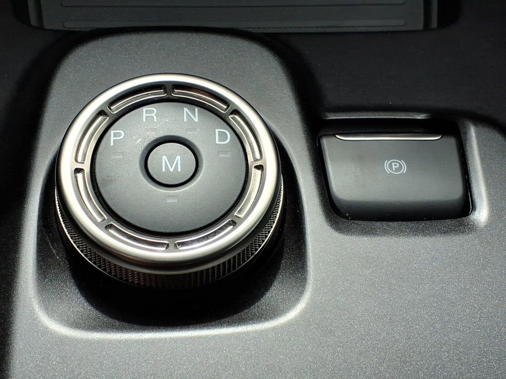 Used 2021 Ford Mustang Shelby GT500 w/ Technology Package RWD image 18