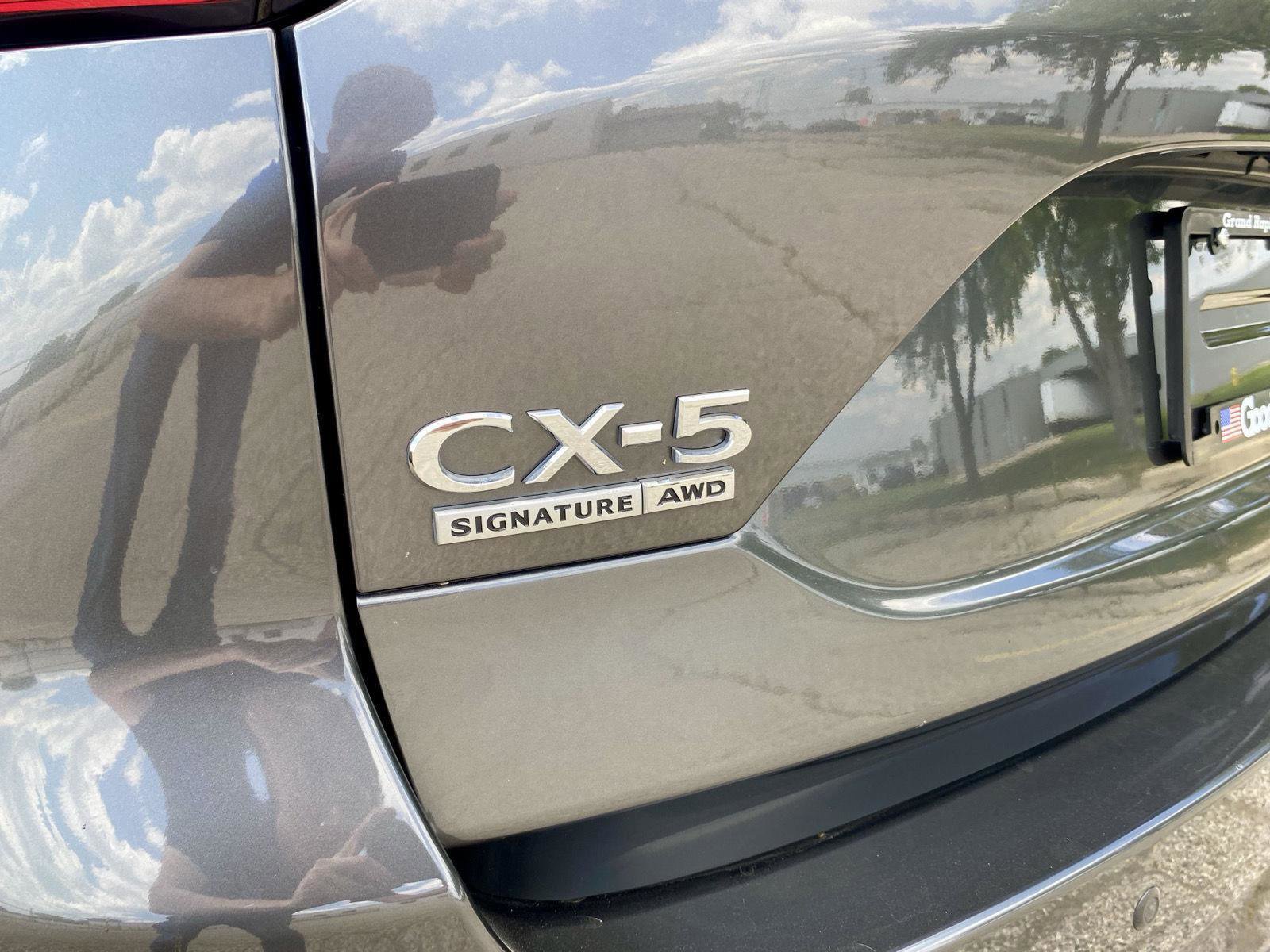 Used 2022 MAZDA CX-5 Signature image 25