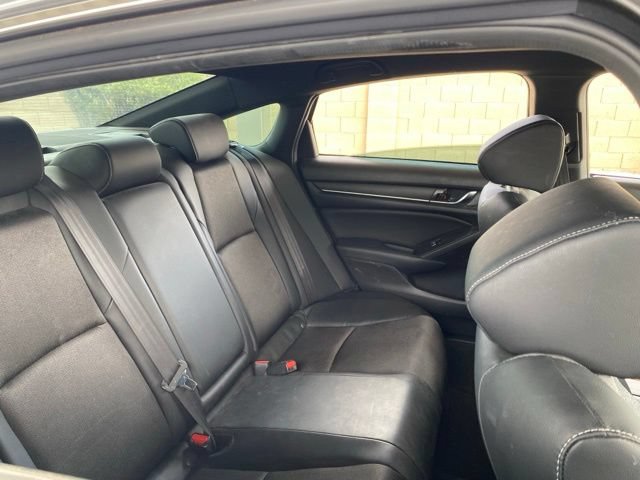 Used 2018 Honda Accord Sport image 6