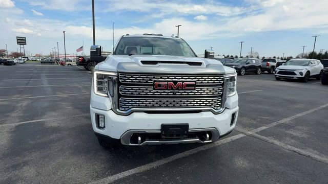 Used 2022 GMC Sierra 3500 Denali AWD/4WD image 3