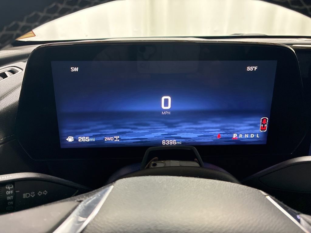 Used 2025 Chevrolet Traverse High Country image 16