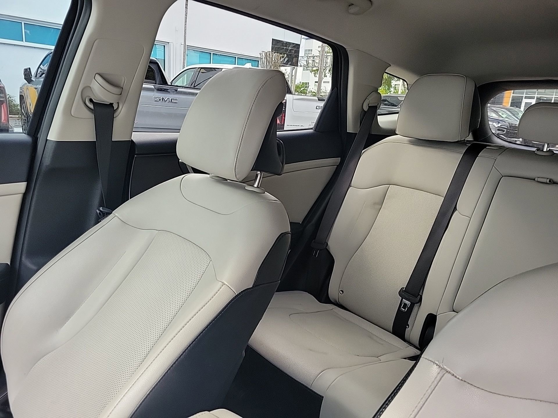 Used 2023 Kia Sportage EX image 24