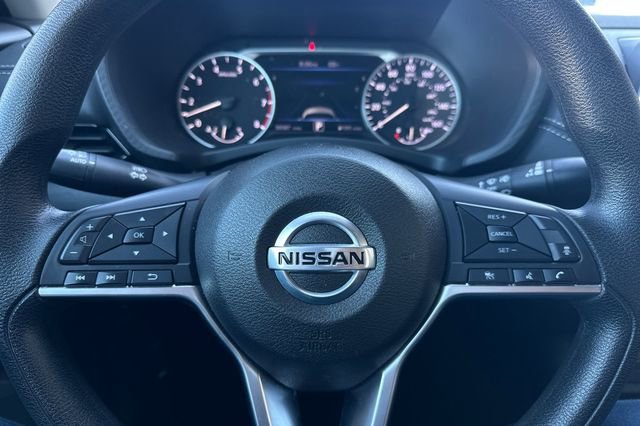 Used 2023 Nissan Sentra SV image 25