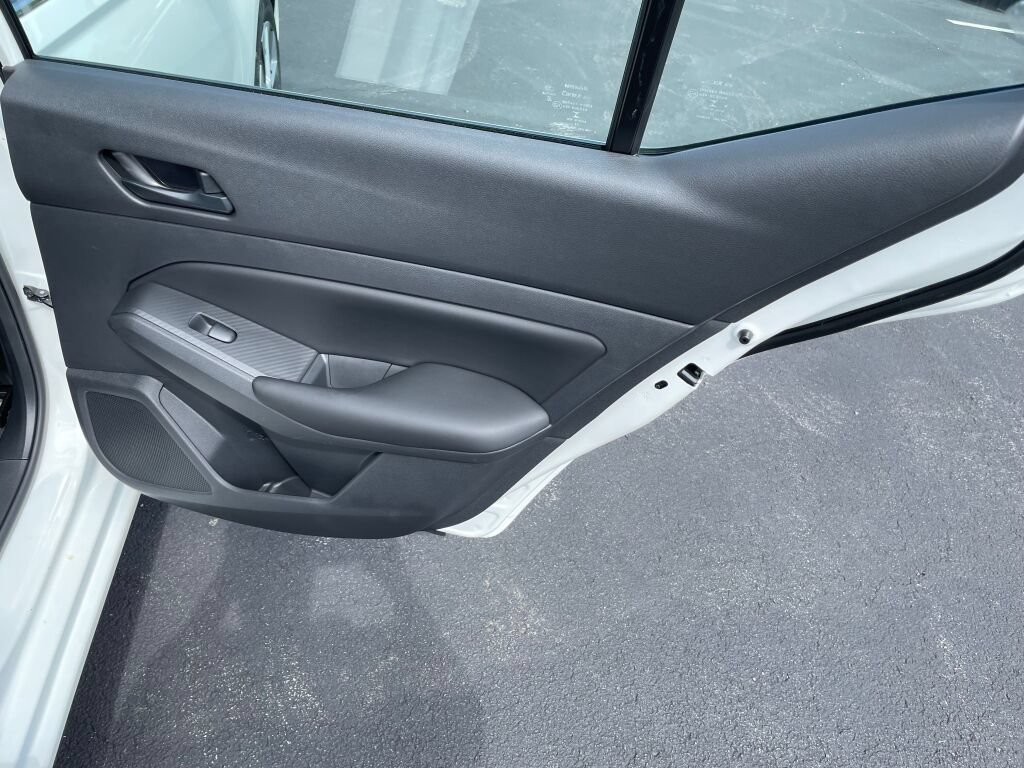 Used 2024 Nissan Altima 2.5 S FWD image 19