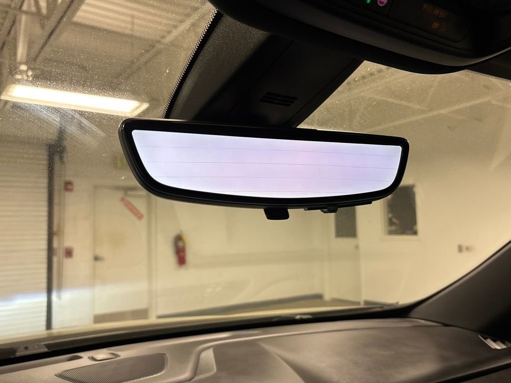 Used 2022 Chevrolet Traverse RS image 45