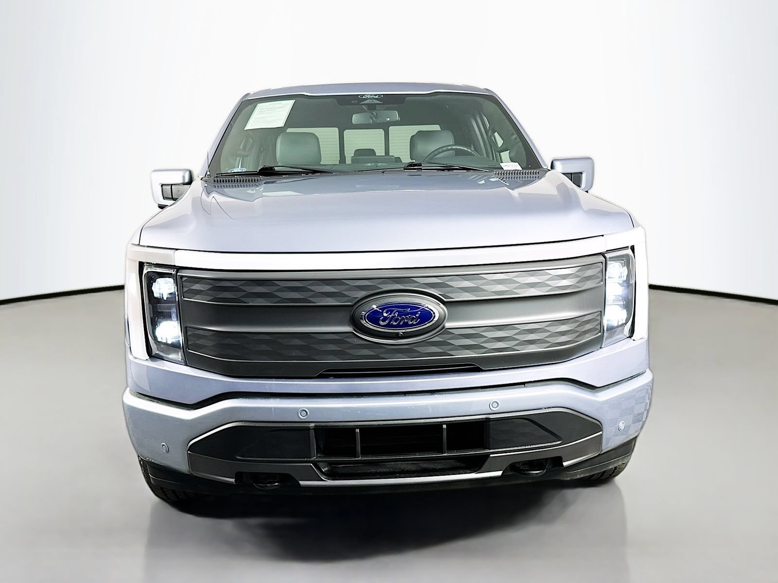 Used 2022 Ford F150 Lightning Lariat AWD/4WD image 2