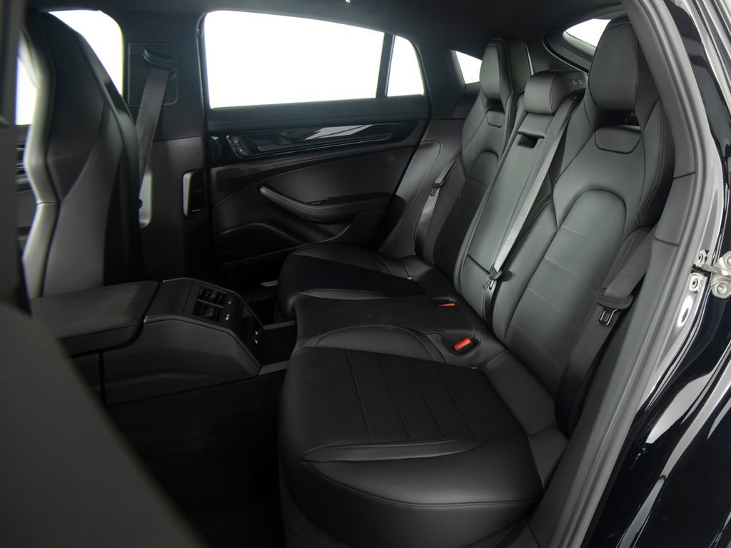 New 2026 Porsche Panamera 4 AWD/4WD image 38