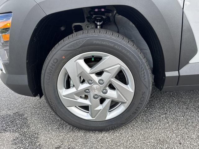Certified 2025 Hyundai Kona SE image 11