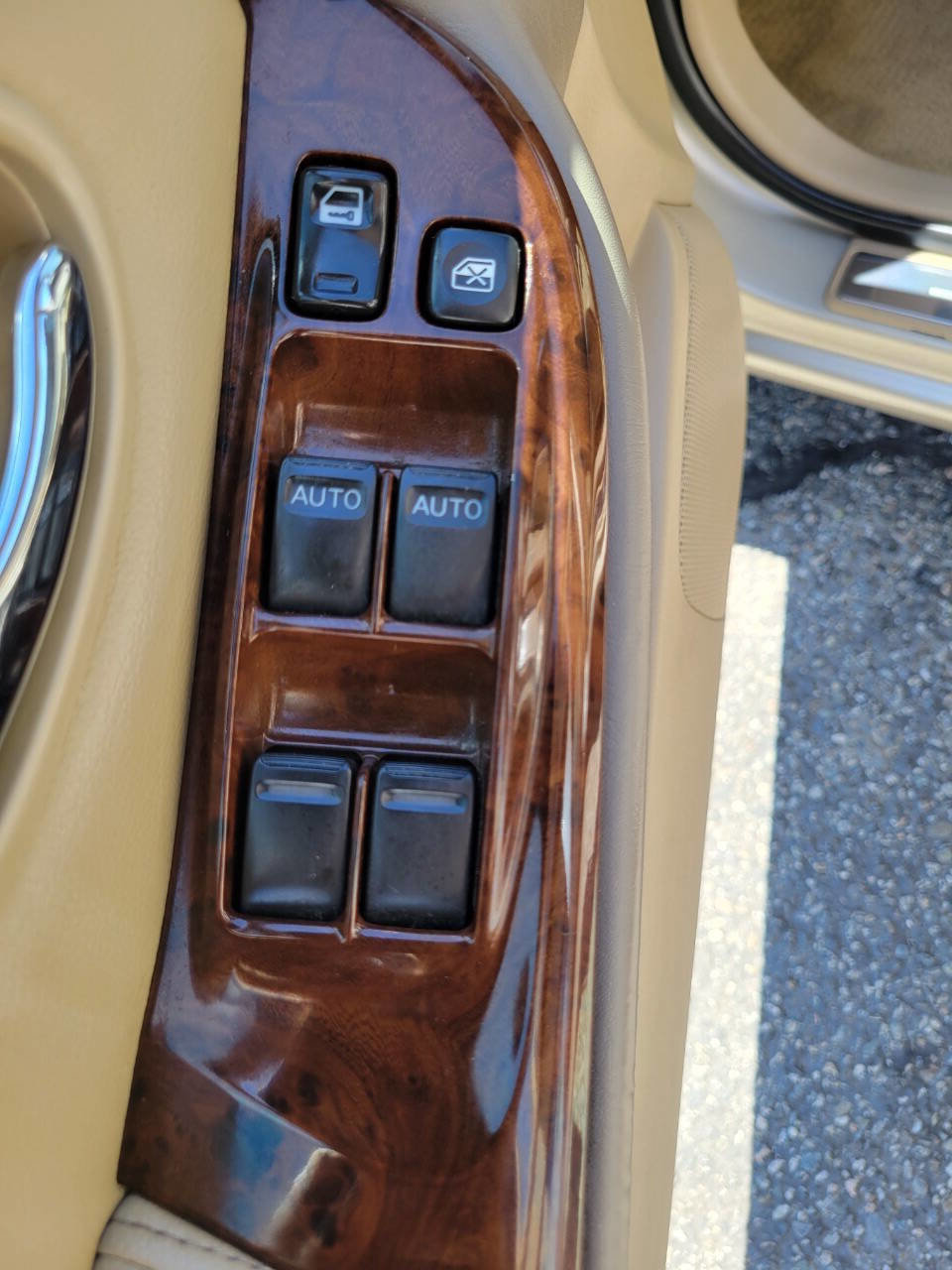 Used 2001 INFINITI I30 image 29