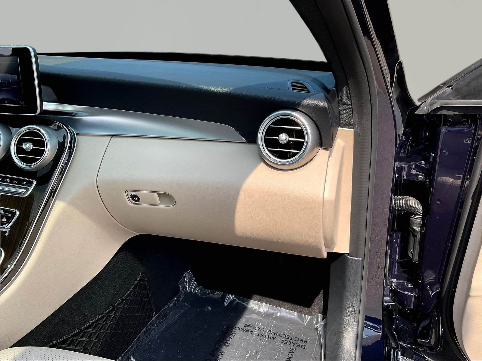 Used 2018 Mercedes-Benz C 300 4MATIC Sedan image 26