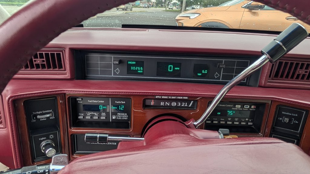 Used 1992 Cadillac Fleetwood Coupe FWD image 9