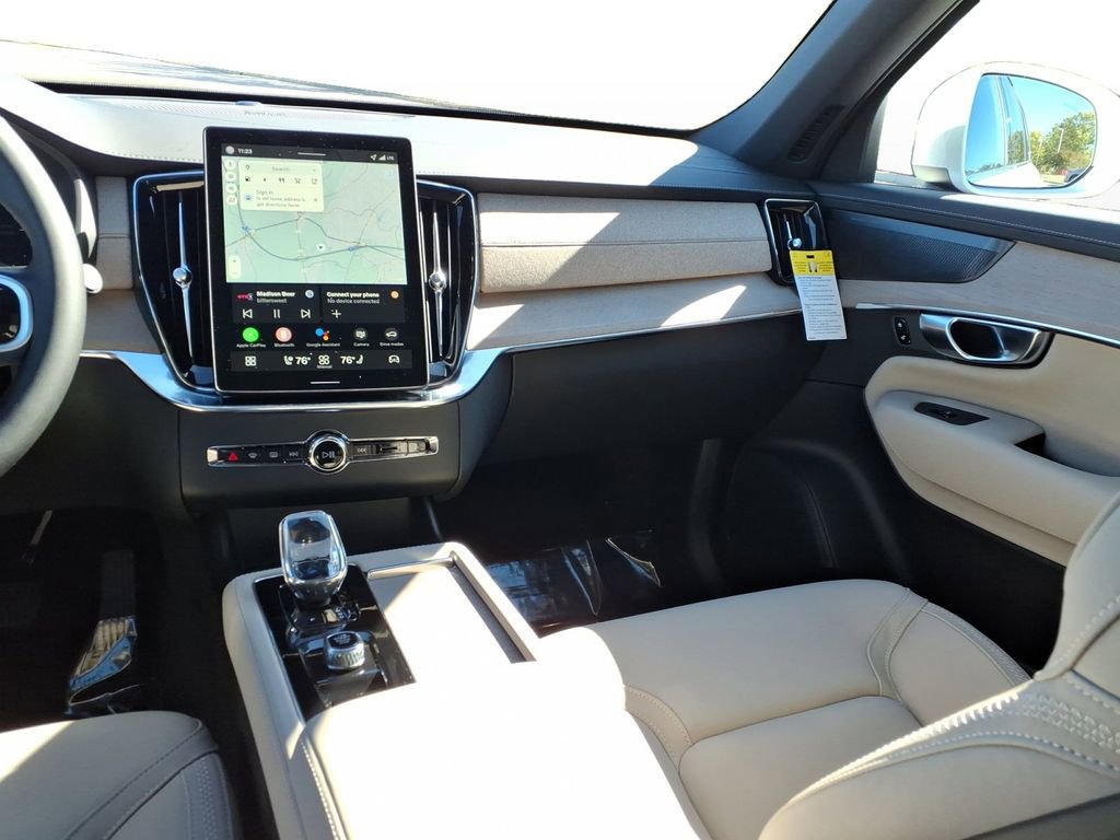 New 2026 Volvo XC90 T8 Plus image 9