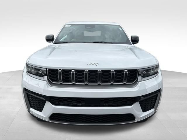 New 2026 Jeep Grand Cherokee L Limited AWD/4WD image 9