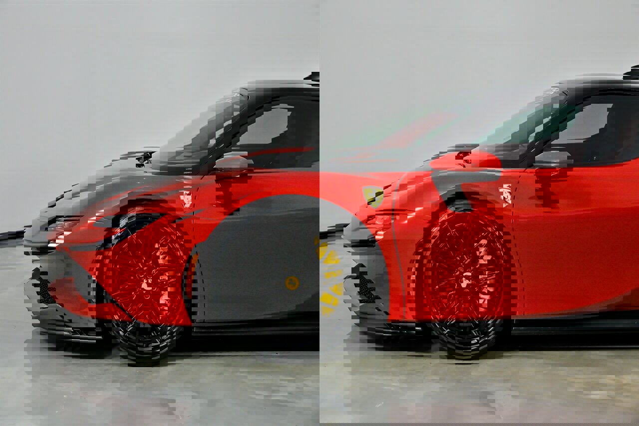Used 2023 Ferrari SF90 Stradale image 6