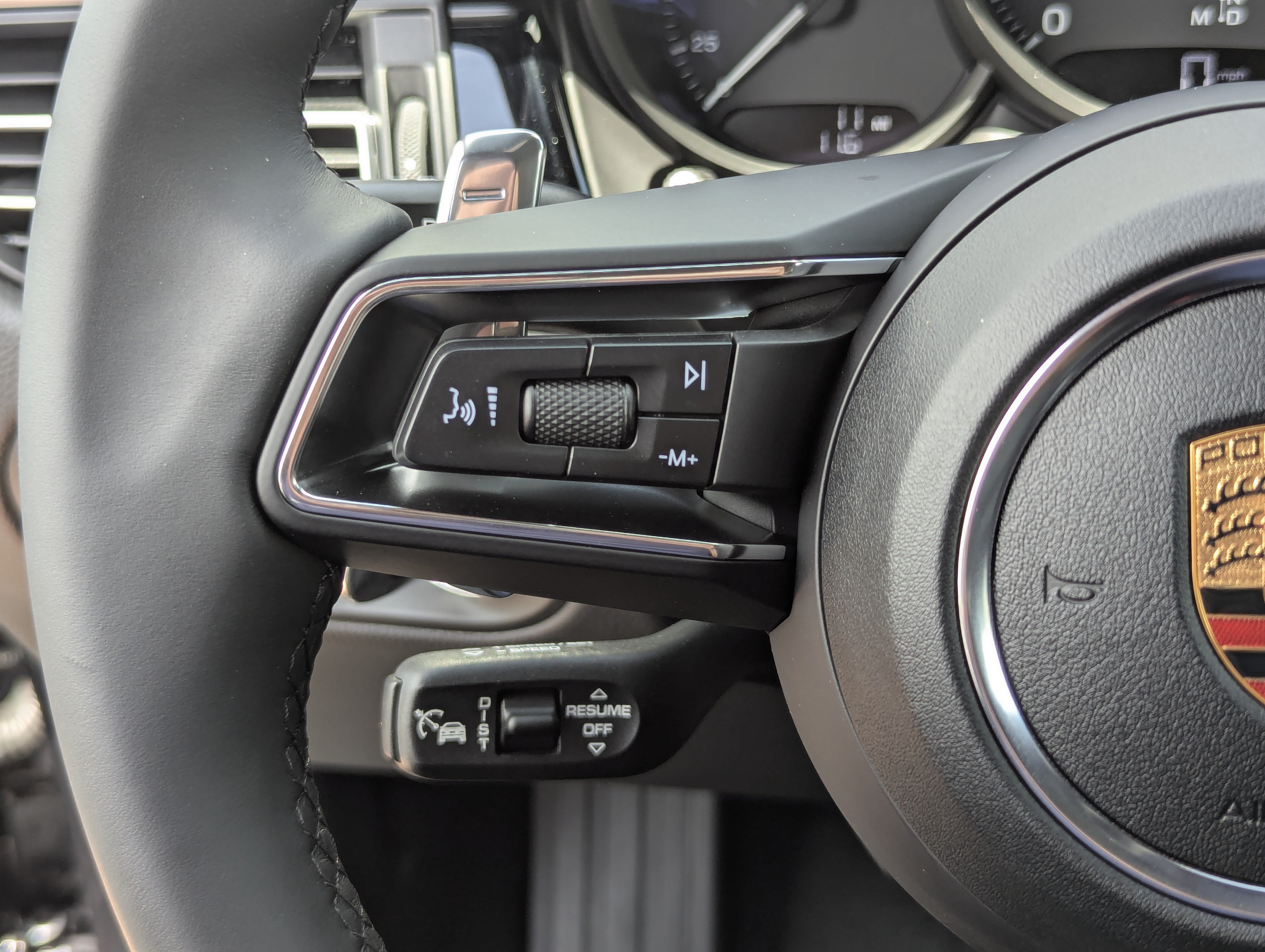 New 2026 Porsche Macan AWD/4WD image 33