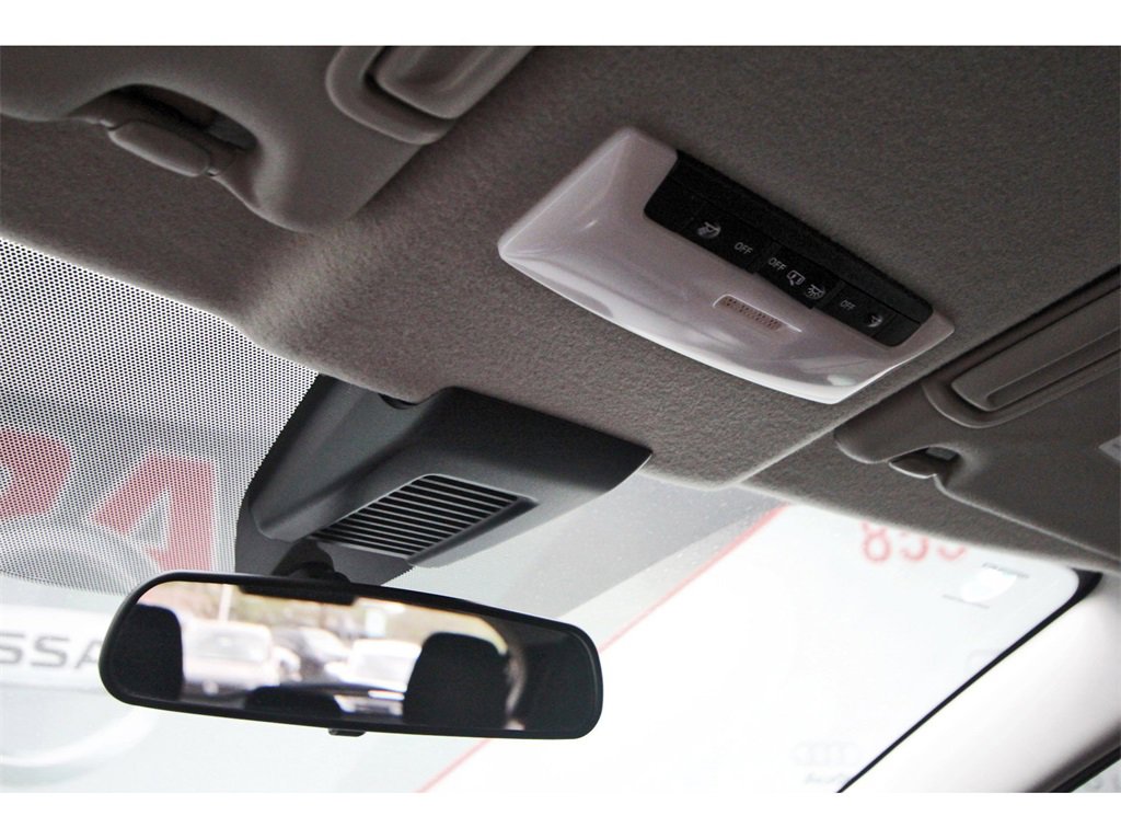 Used 2025 Nissan Kicks Play S image 22