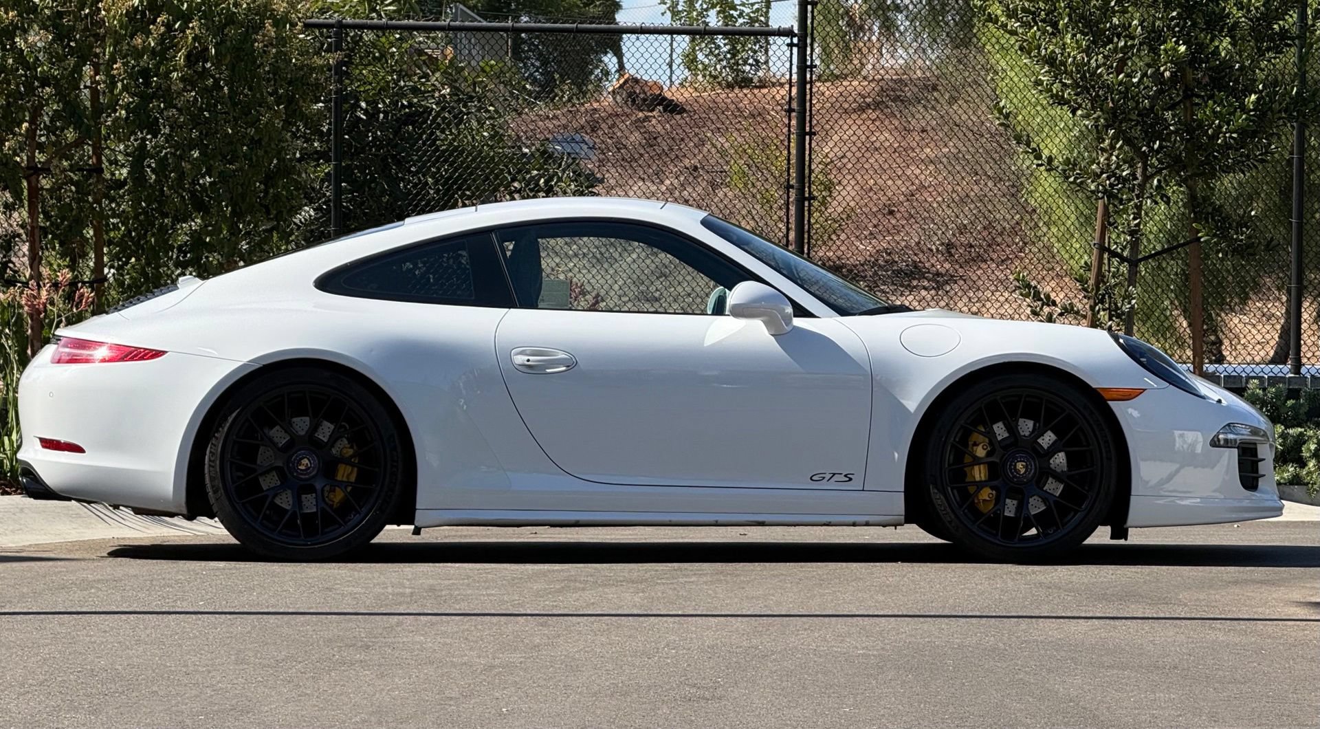 Certified 2016 Porsche 911 Carrera GTS RWD image 8