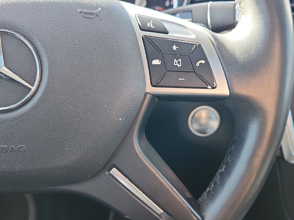 Used 2014 Mercedes-Benz ML 350 BlueTEC 4MATIC image 16